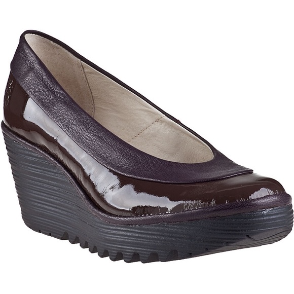 fly london wedge pump